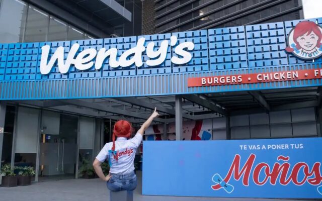 Wendy’s regresa a CDMX: vuelven las icónicas hamburguesas cuadradas y el Frosty