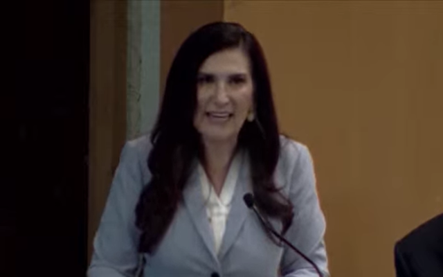 Kenia López reivindica el diálogo político desde la Cámara de Diputados