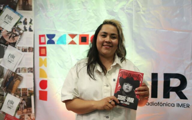 Vivir Quintana presenta su autobiografía: memoria, música y resistencia