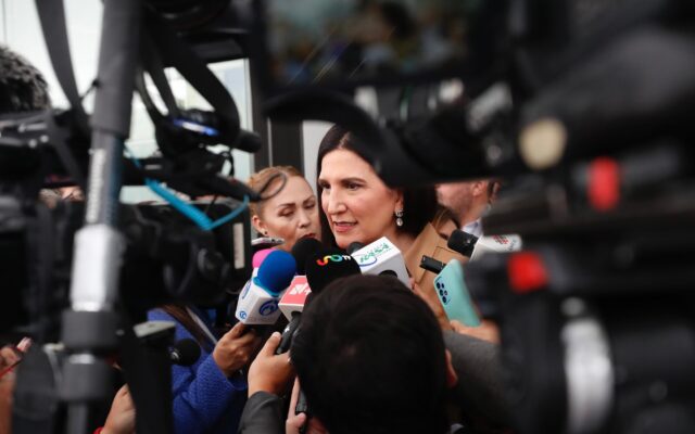 Kenia López pide que regreso de Rocha Moya no busque fuero