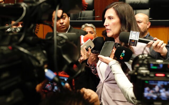 Kenia López Rabadán llama a frenar la polarización tras altercado entre diputados