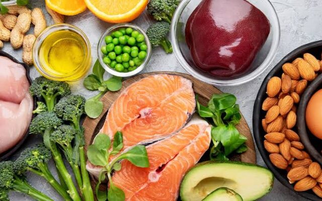 La vitamina B2 podría reducir hasta 49% el riesgo de demencia, según un estudio de 15 años