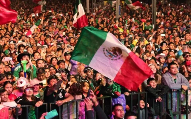 Piñatas, lucha libre y música: así será la Fiesta Tricolor gratis en la Glorieta de los Insurgentes